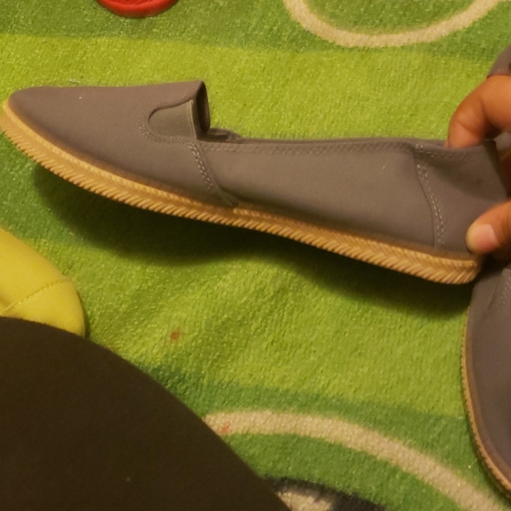 Shoes - Picture 2 of 2